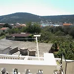 With Parking Space Vinisce, Trogir - 12248 דירה Vinišće