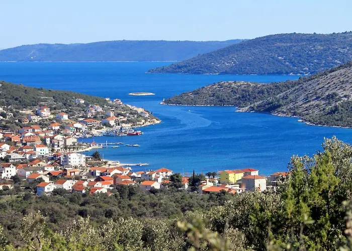 With Parking Space Vinisce, Trogir - 12248